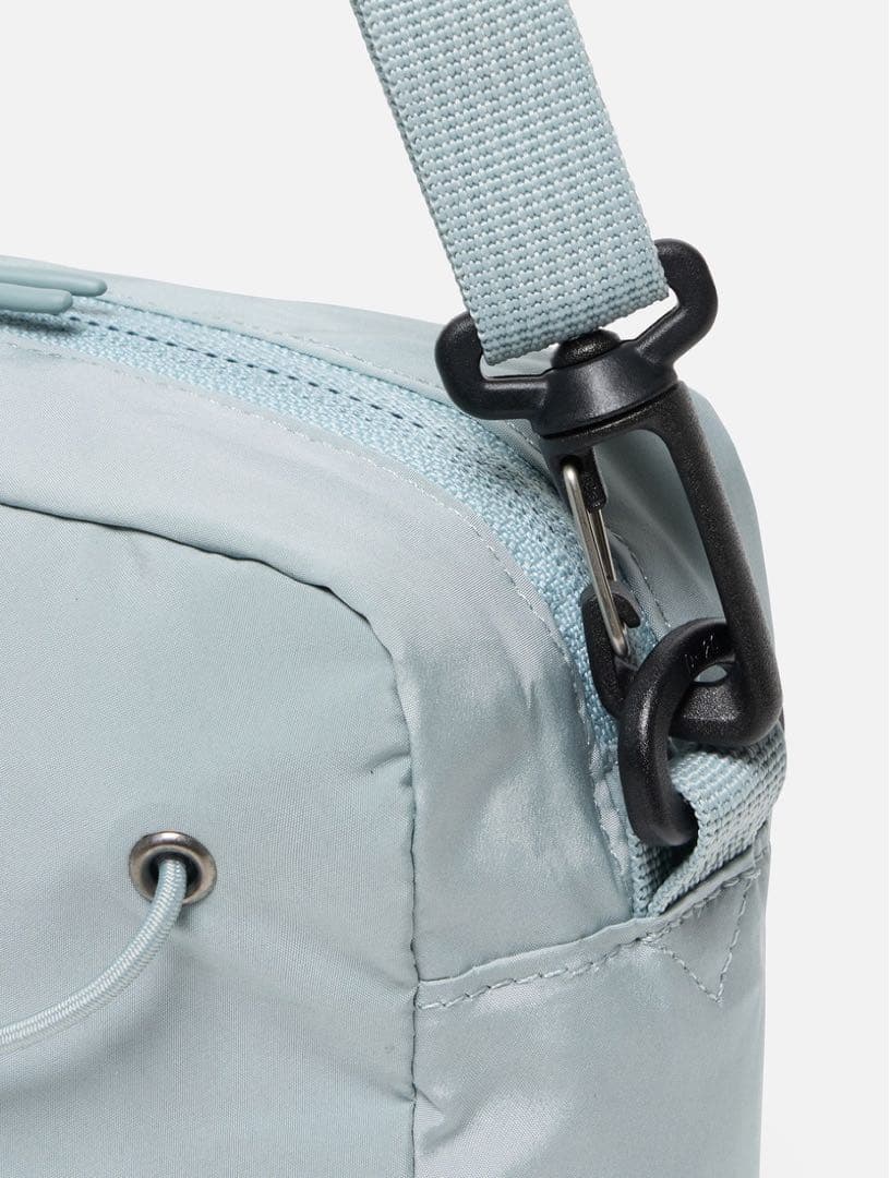 AIGLE パッカブルショルダーバッグ　ミスティーブルー