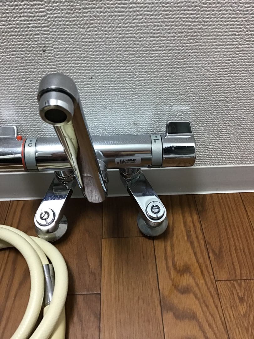 TOTO水栓TMJ40B4Bです。