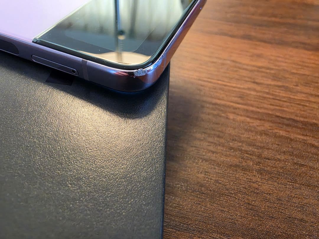 【ジャンク】Galaxy Z Flip4 docomo 本体 ボラパープル
