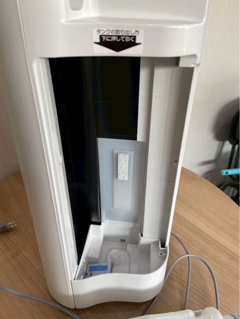 SHARP シャープ　加湿空気清浄機　KC-P50-W 2022年製
