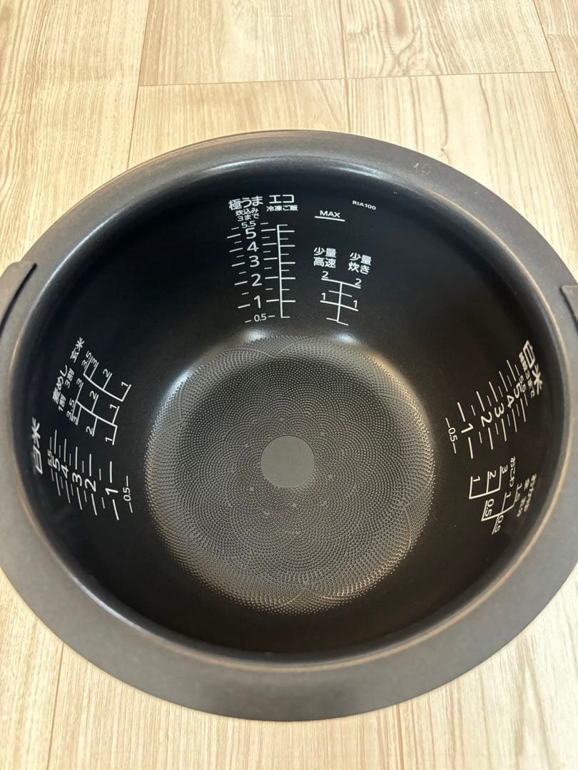 【美品】TIGER タイガー JRI-A100 KM 炊飯器5.5合