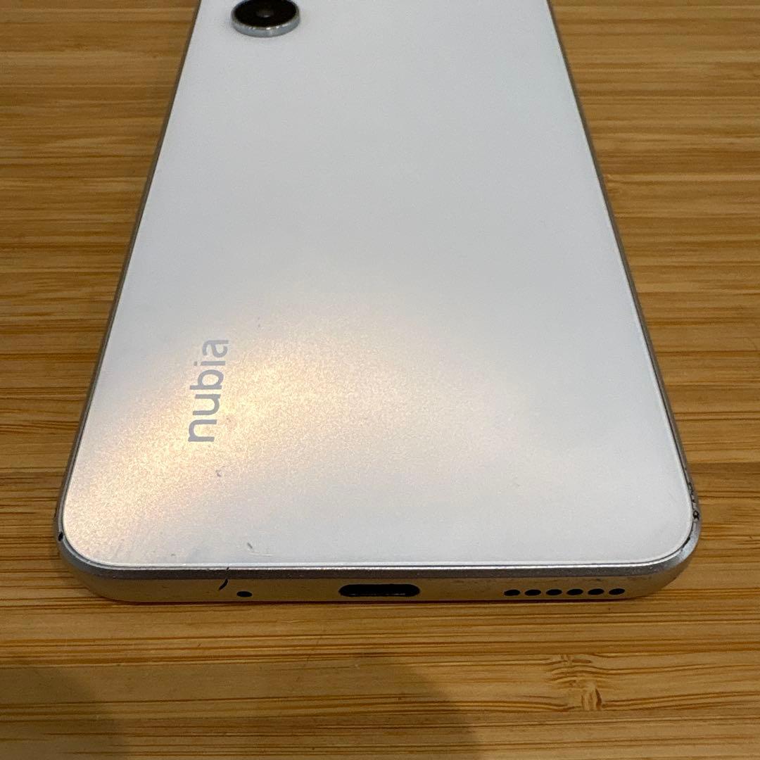 nubia S 5G A403ZT ホワイト　中古
