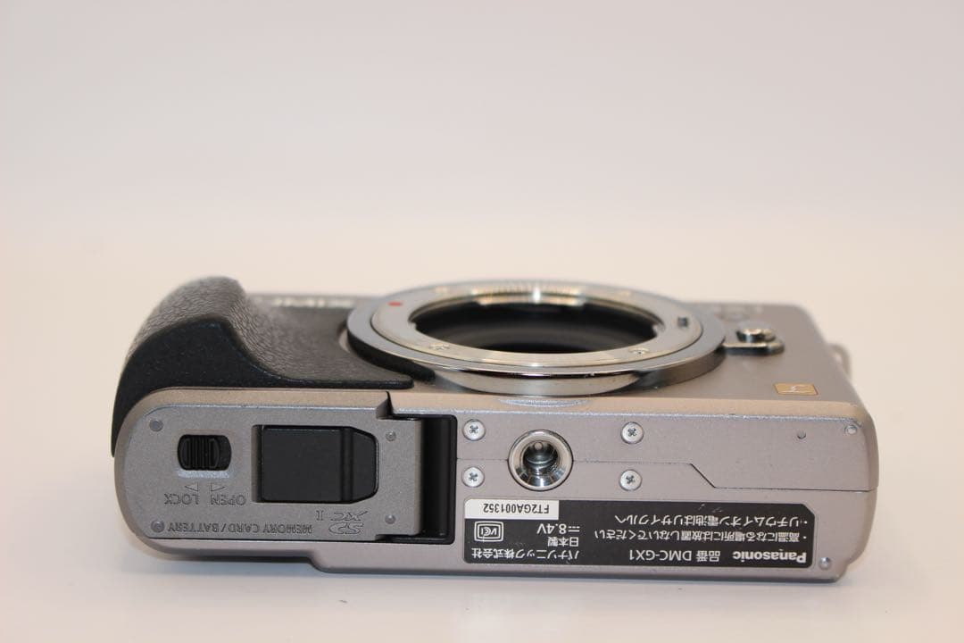 ★お買い得★ DMC-GX1 ボディ　ミラーレス　LUMIX