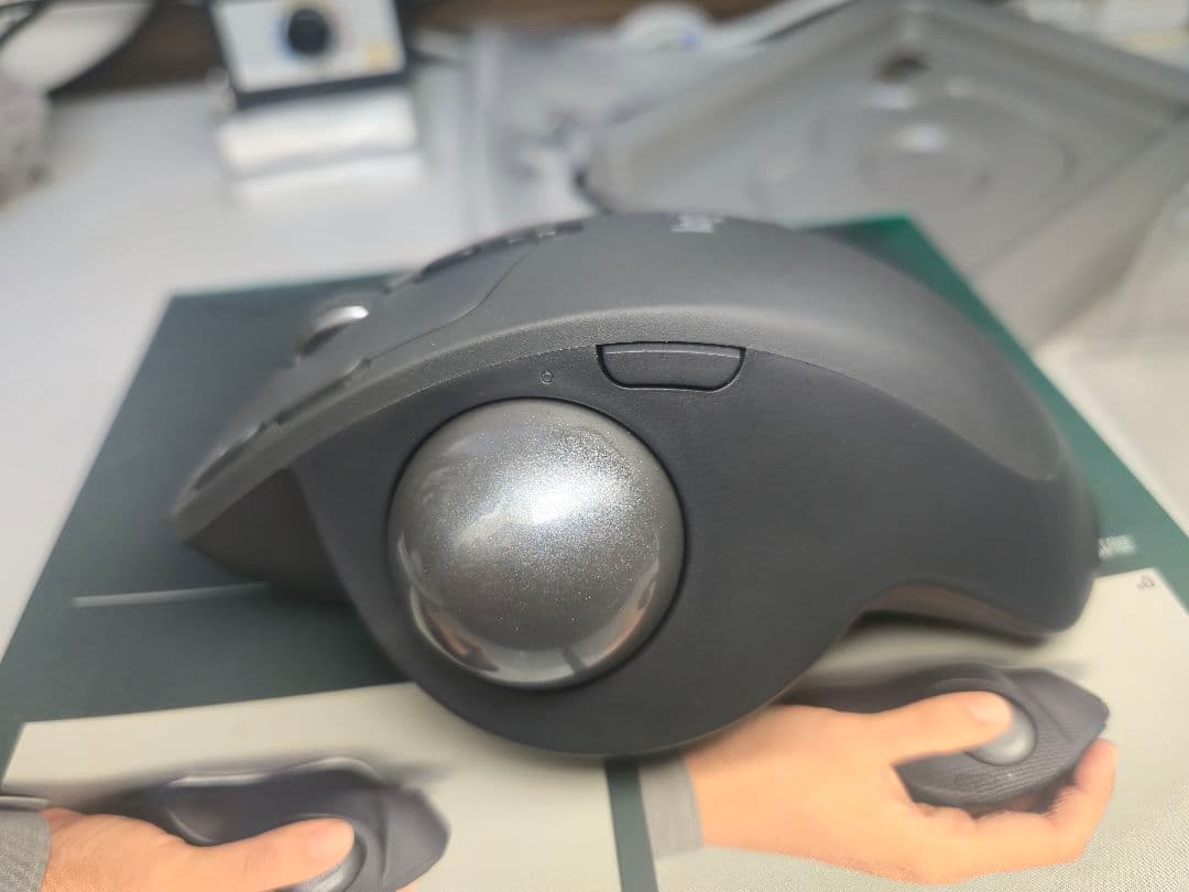 ゆ*よ様 logicool MX ERGO トラックボール