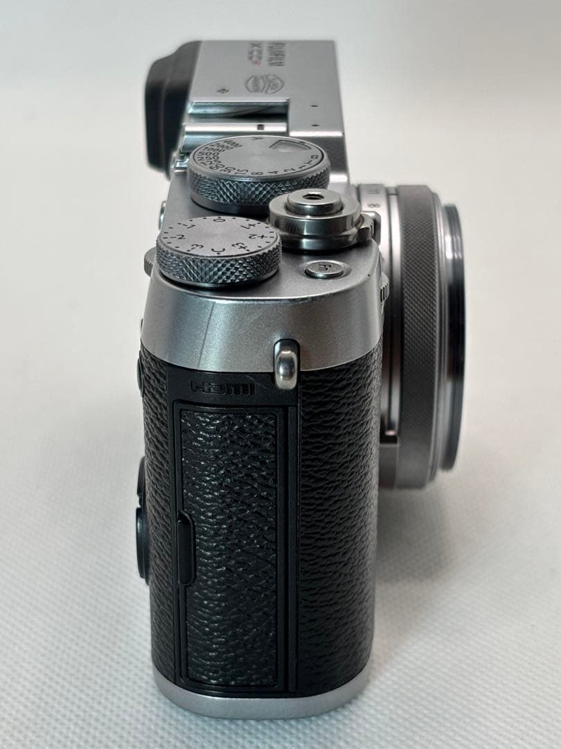 FUJIFILM 富士フイルム X100F シルバー ★わずか5ショット★