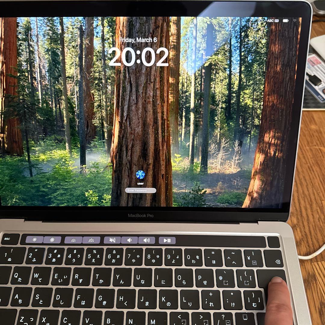 MacBook Pro M1 (2020) シルバ