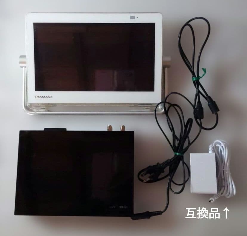 y*s様 美品 パナソニック ポータブルテレビ プライベートビエラ UN-10T