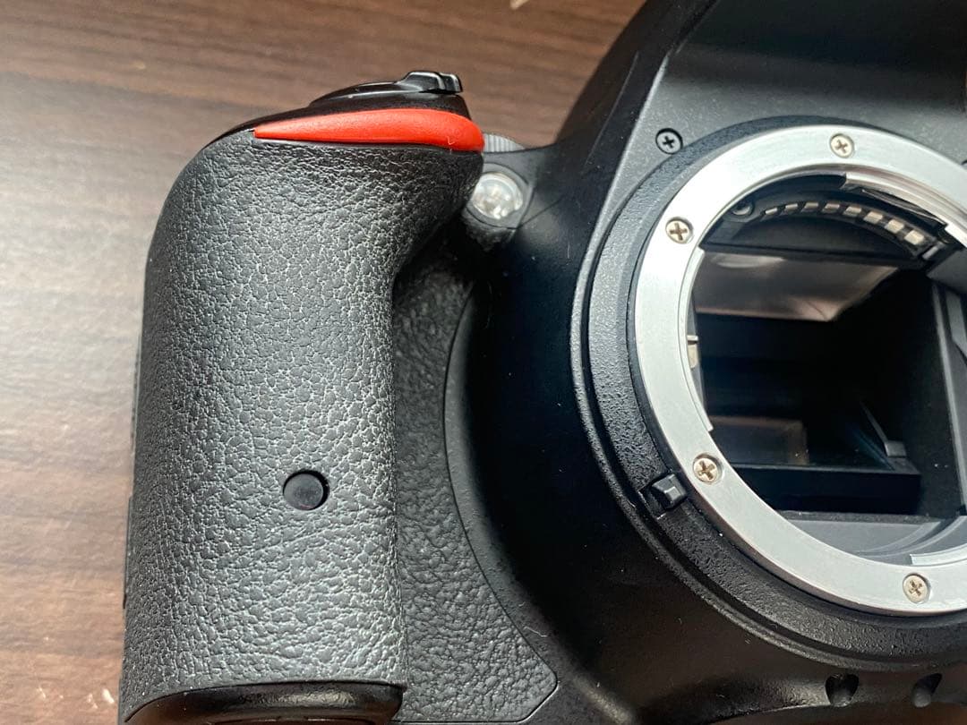 美品 Nikon ニコン D5500 AF-S18-55 VR2 レンズキット