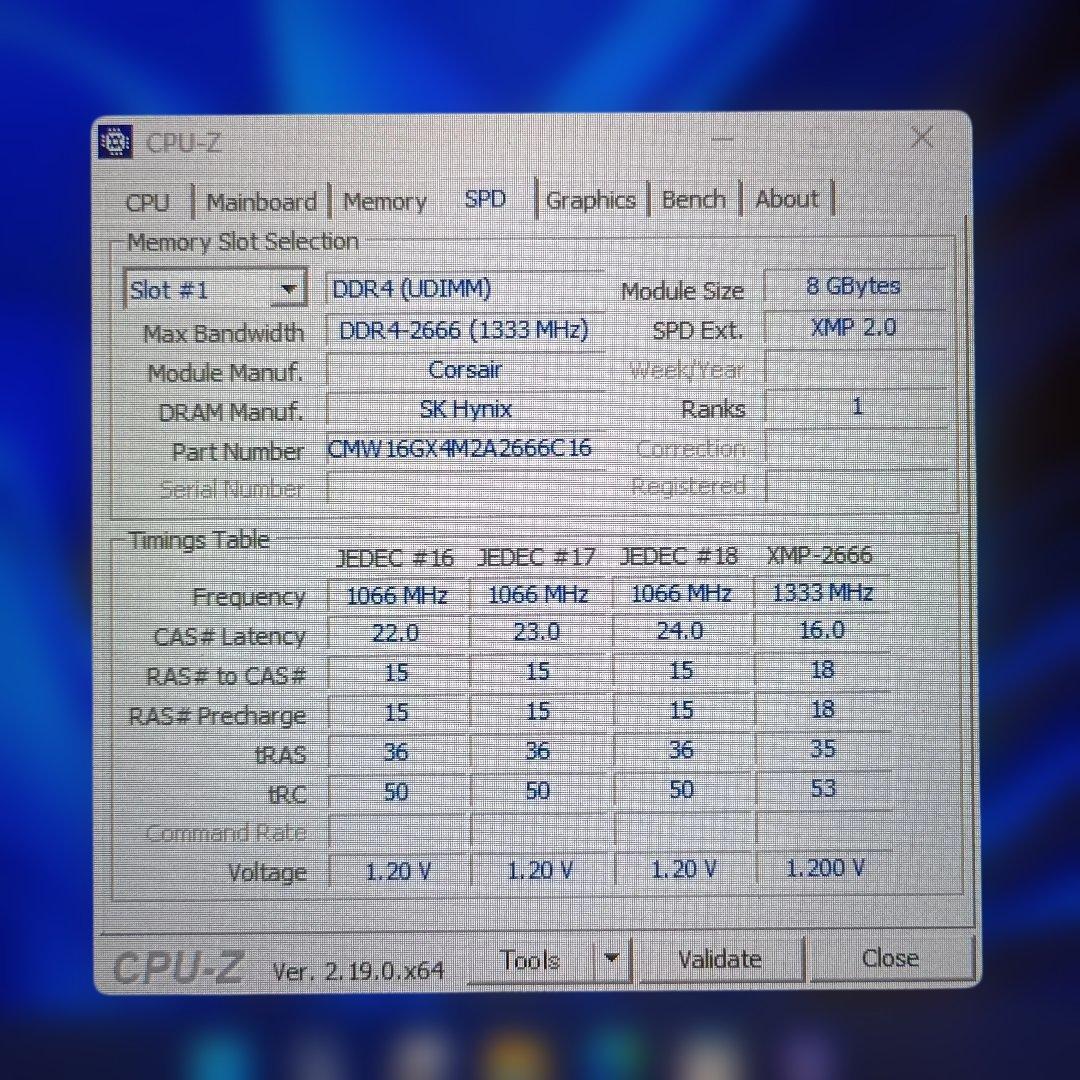 【動作確認済】CORSAIR DDR4 2666MHz 8GBx2
