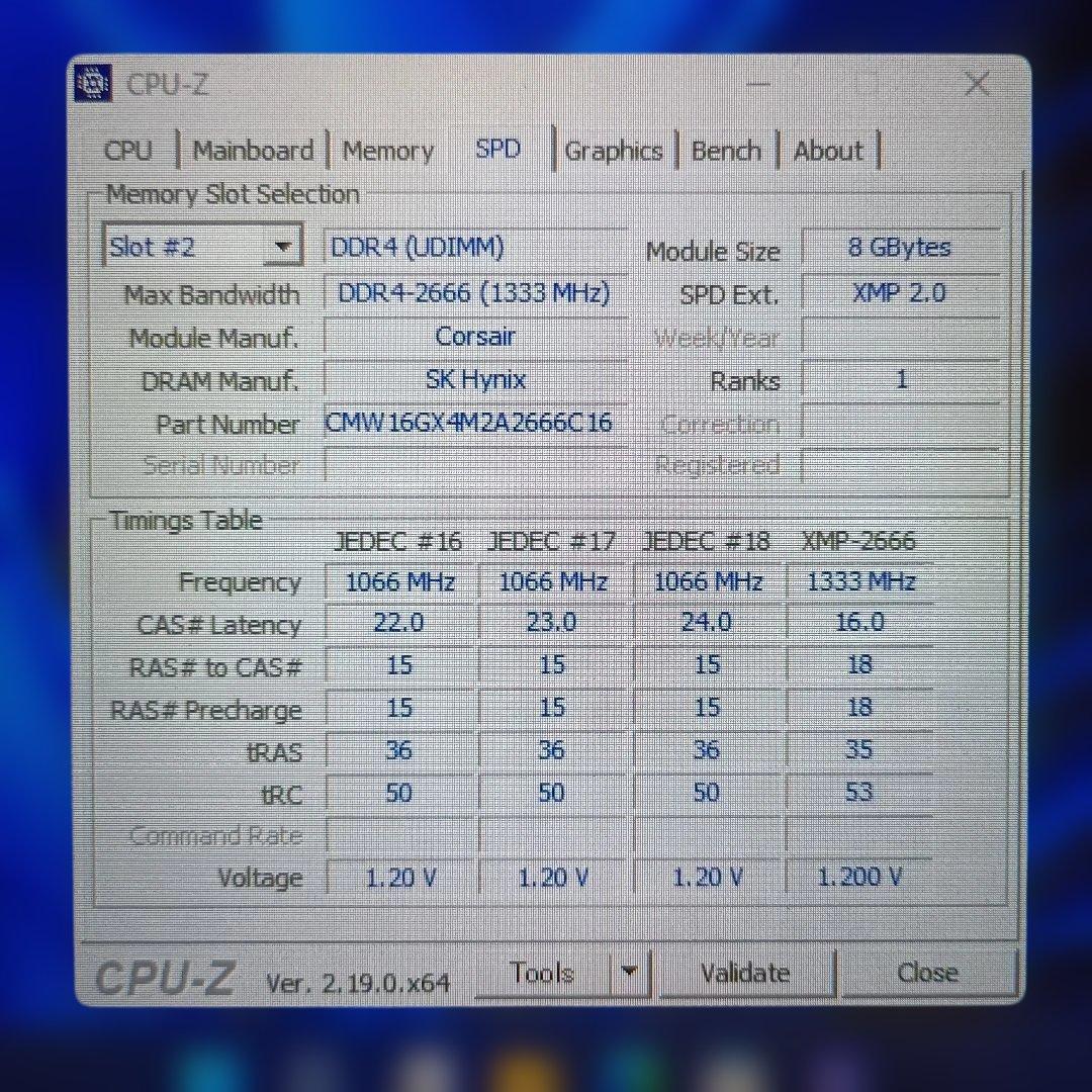 【動作確認済】CORSAIR DDR4 2666MHz 8GBx2