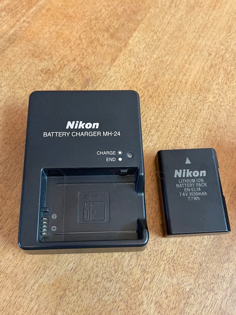 Nikon D3100 標準ズームセット