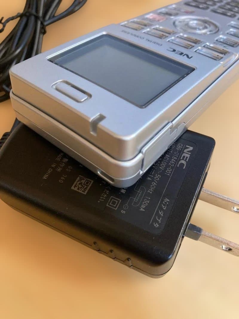 NEC IP8D-8PS-3 PHS充電器付き