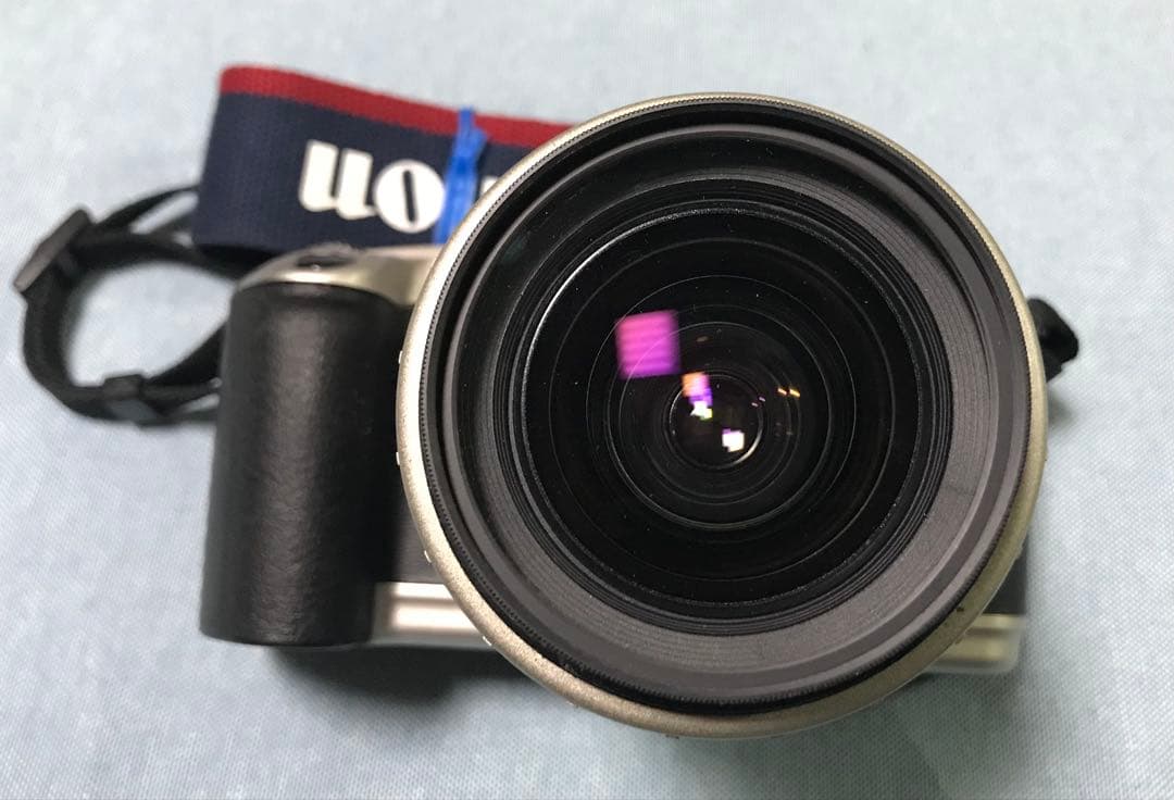 未使用級美品 Canon EOS Kiss+タムロンWズームレンズ+カメラバック