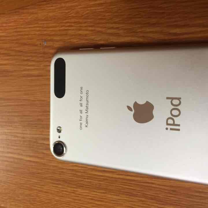 iPod touch5世代きになる方はコメントを！