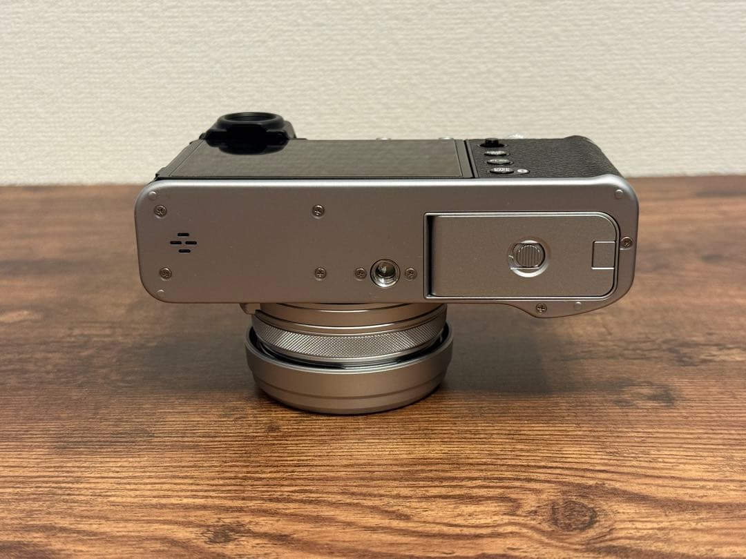 FUJIFILM X100iv シルバー 美品 ショット数1,655枚