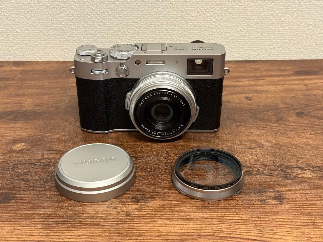 FUJIFILM X100iv シルバー 美品 ショット数1,655枚