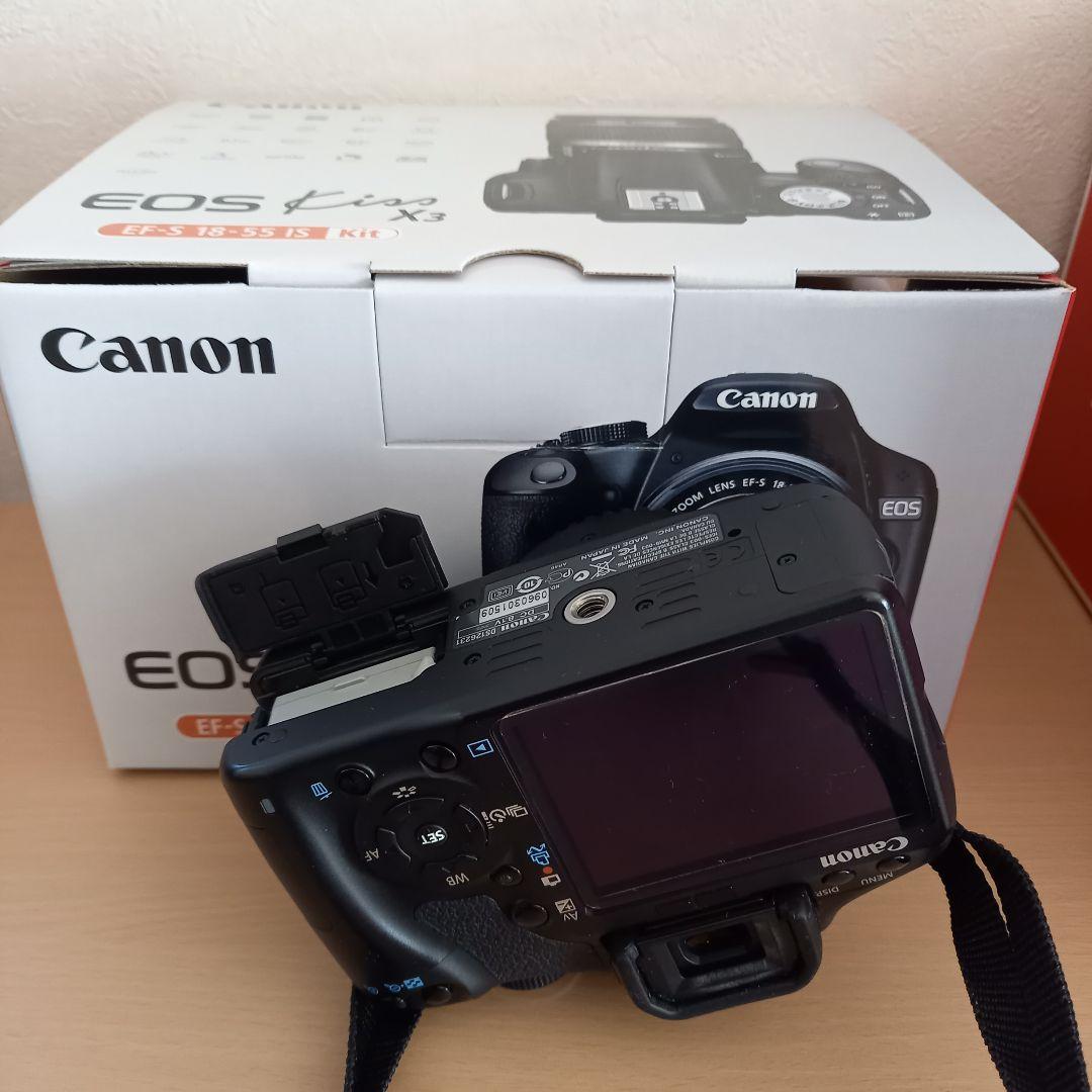 EOS Kiss X3 ダブルズームキット