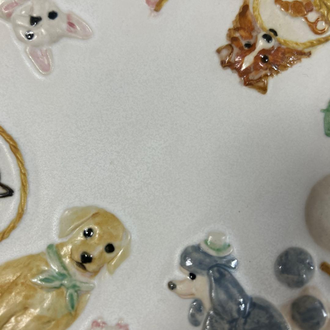 作家　陶芸作家　人気作家　うつわやみたす　プレート　希少　犬　ホワイト