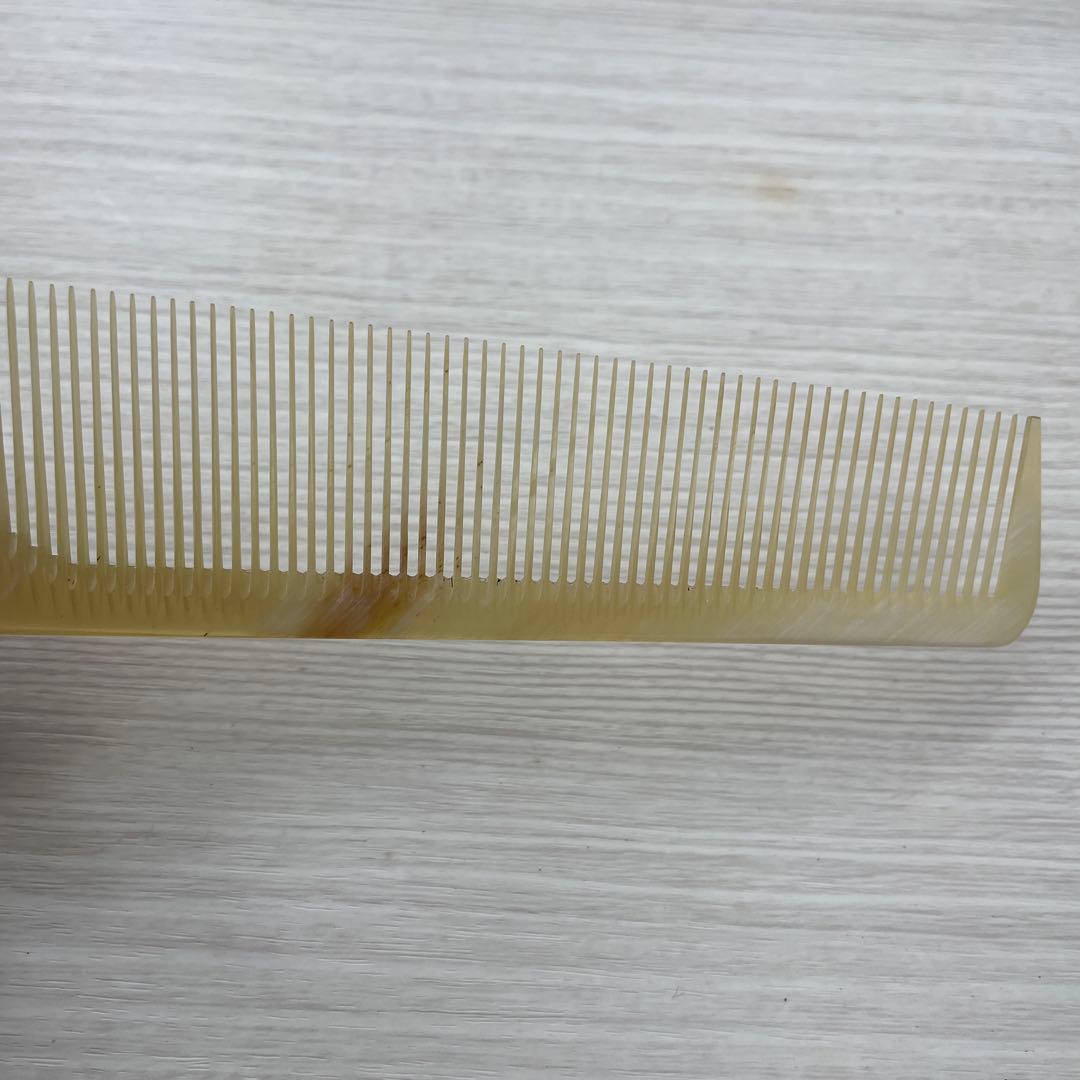 【新品・未使用】本水牛　櫛　16目　中荒　ブロース　刈り上げ　幸保　手付き　理容