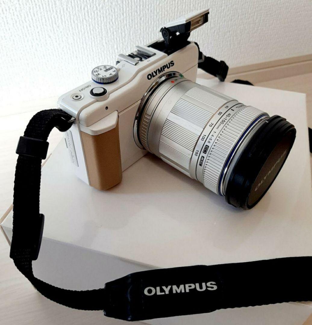 OLYMPUS ミラーレス一眼 E-PL1s レンズキット ホワイト　バッテリー