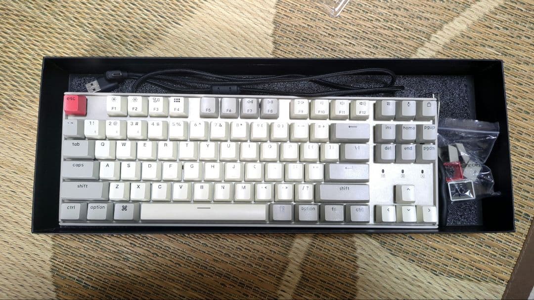 Keychron K8 TKL ワイヤレスキーボード