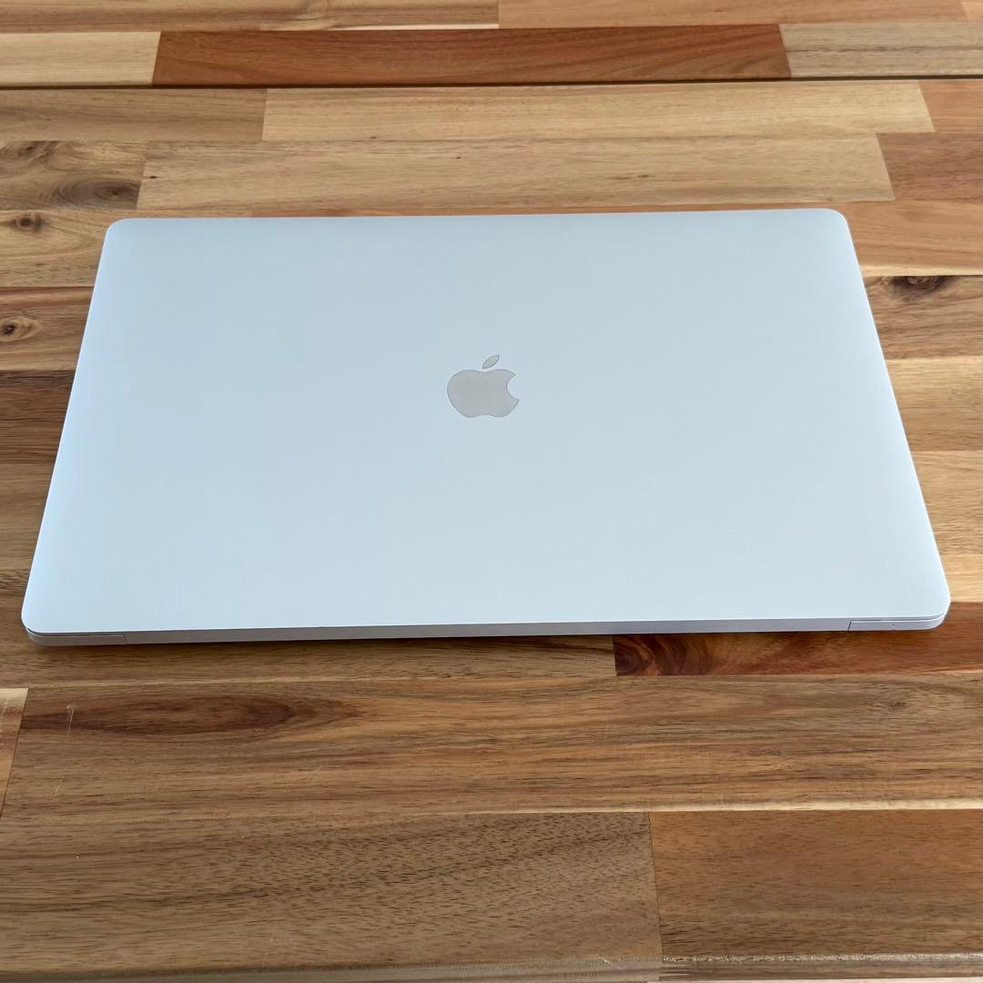 MacBook Pro 16 A2141 i7/32GB/512GB シルバー
