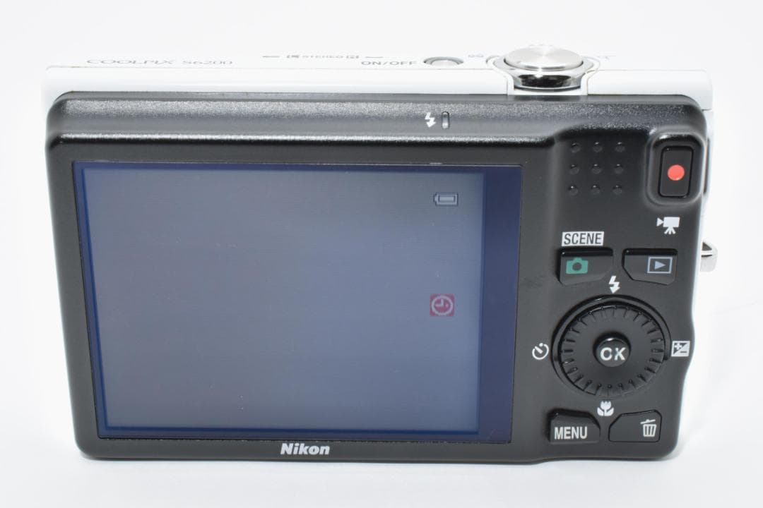 ■ 美品 ■ ニコン　Nikon COOLPIX S6200 ナチュラルホワイト