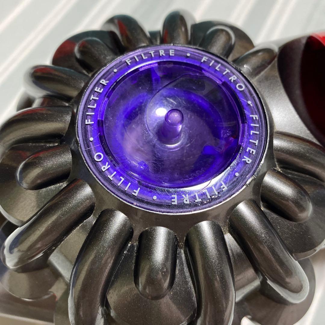 dyson V8 slim fluffy スティッククリーナー　スタンド付き
