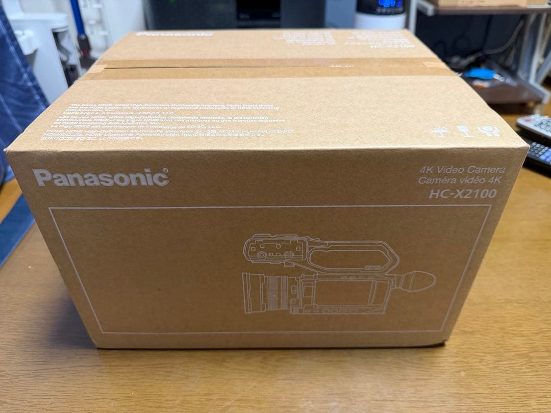 Panasonic 4K 業務用ビデオカメラ　HC-X2100