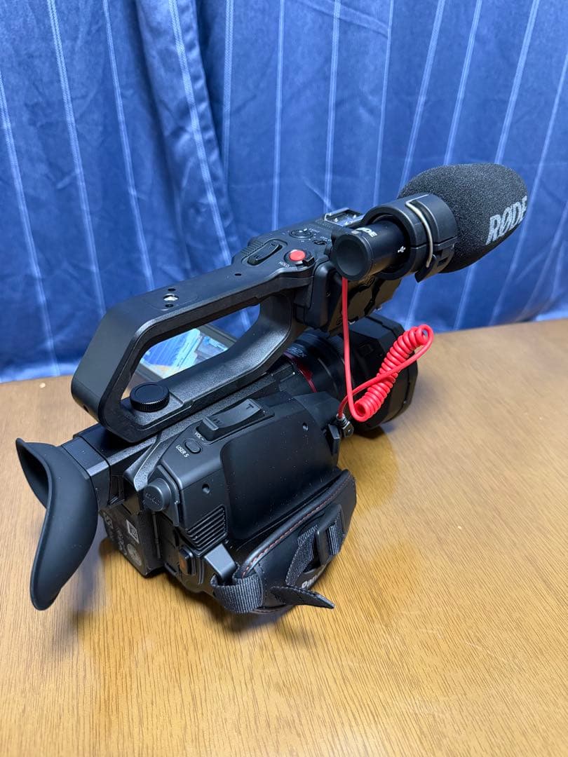 Panasonic 4K 業務用ビデオカメラ　HC-X2100
