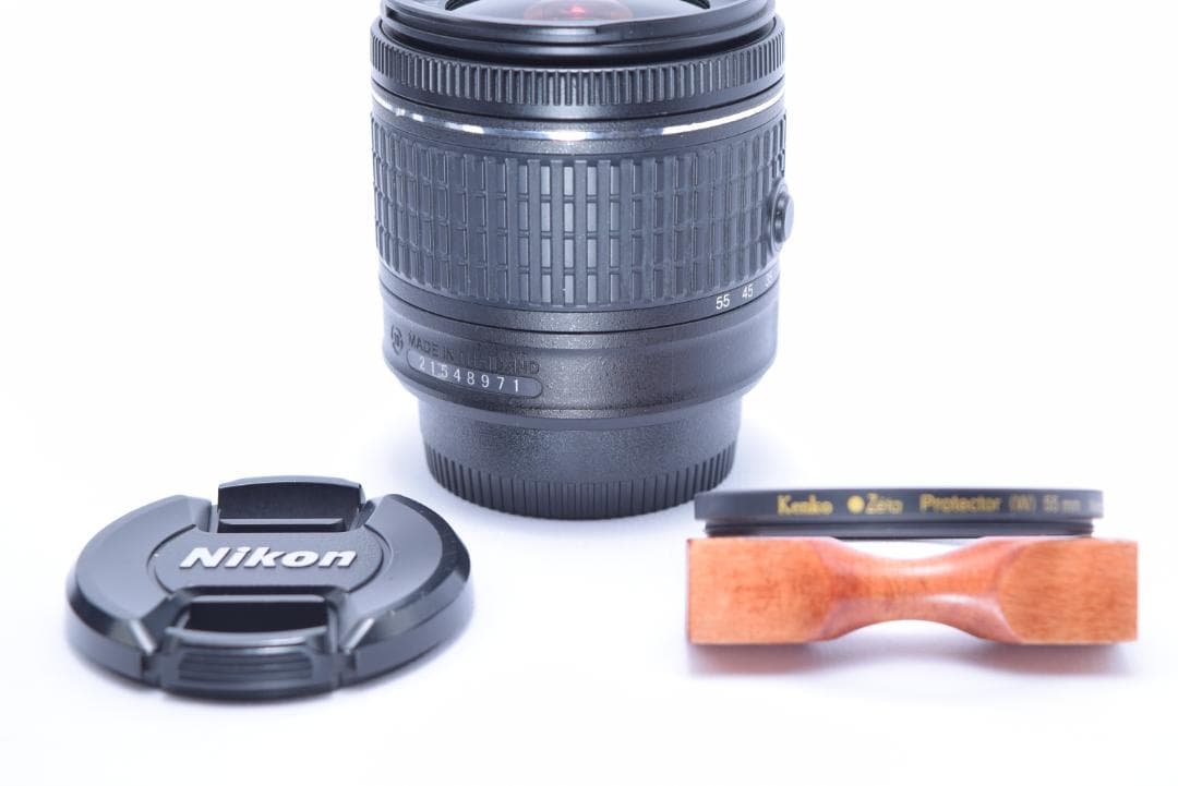 ①Nikon D3400 デジタル一眼レフ　Wレンズセット　手振れ補正レンズ付き
