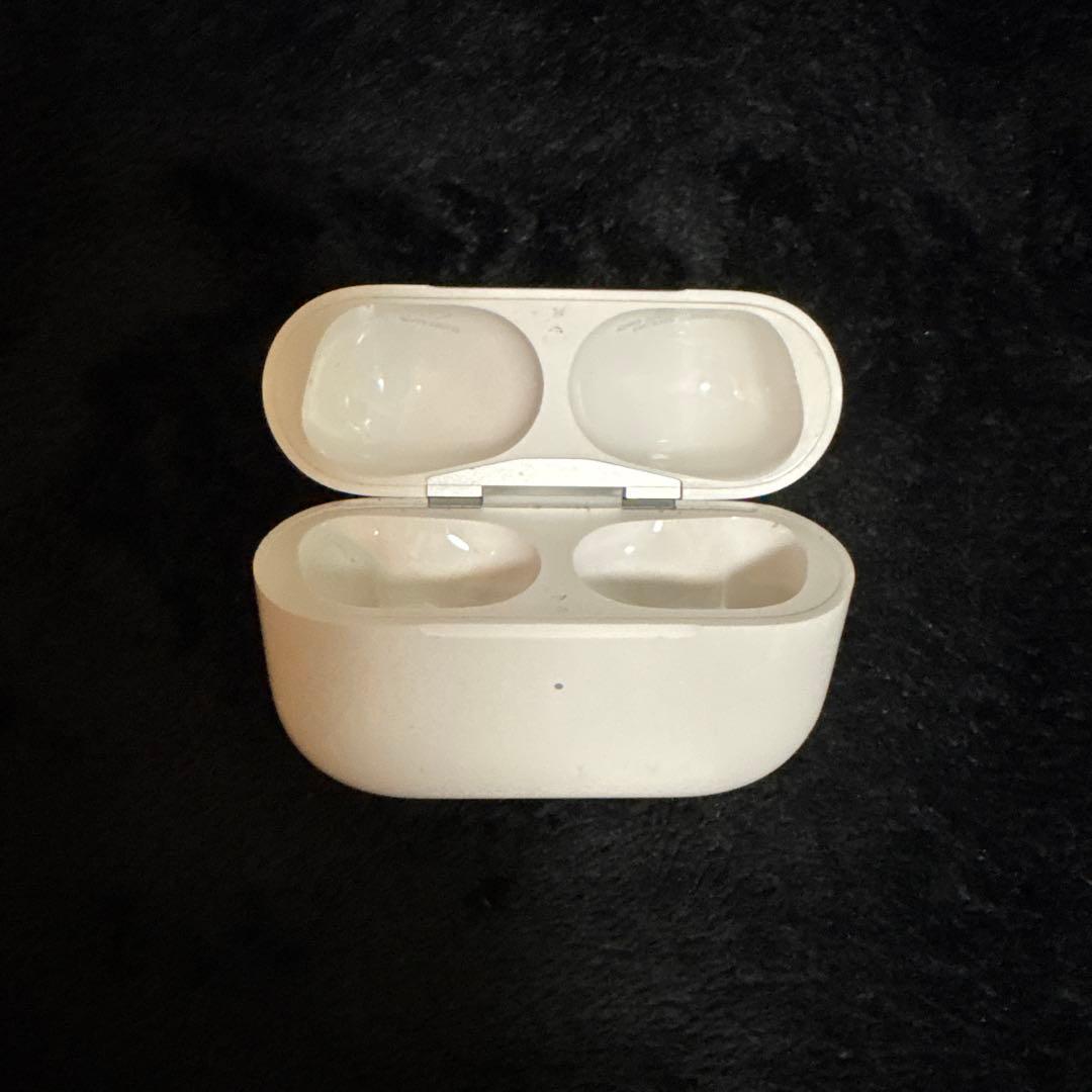 AirPods Pro 2本体 充電ケース付き　右耳のみ