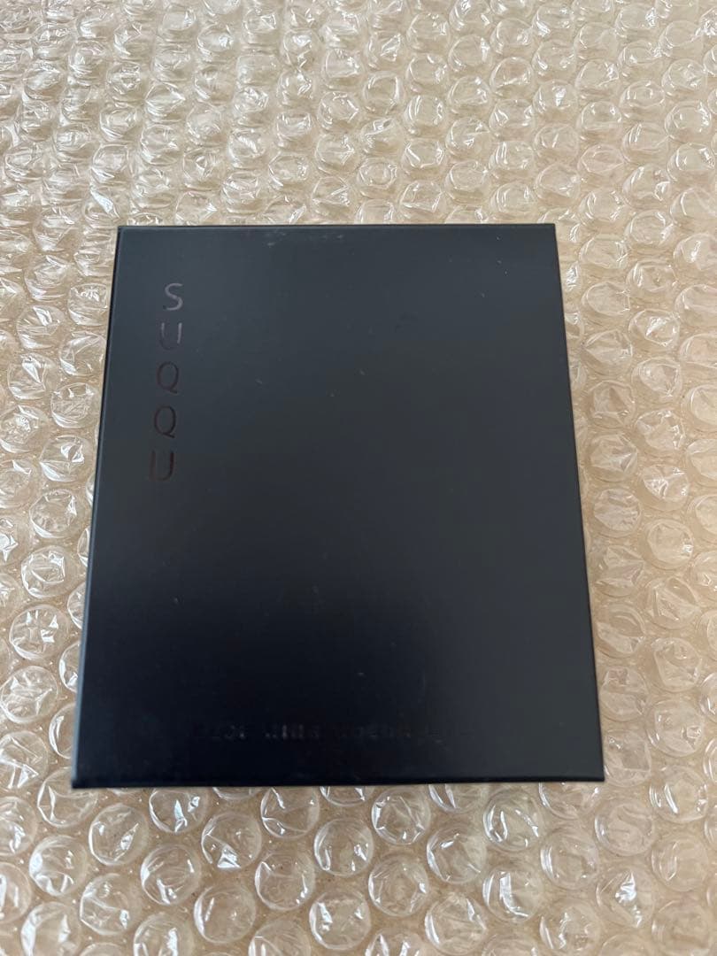 新品SUQQU スック デザイニング カラー アイズ #04 絢撫子 5.6g