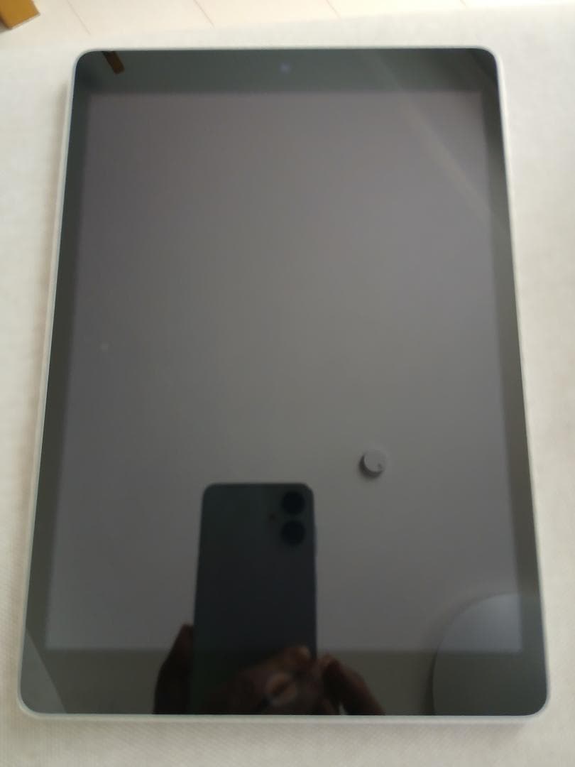 Apple iPad 10.2インチ シルバー