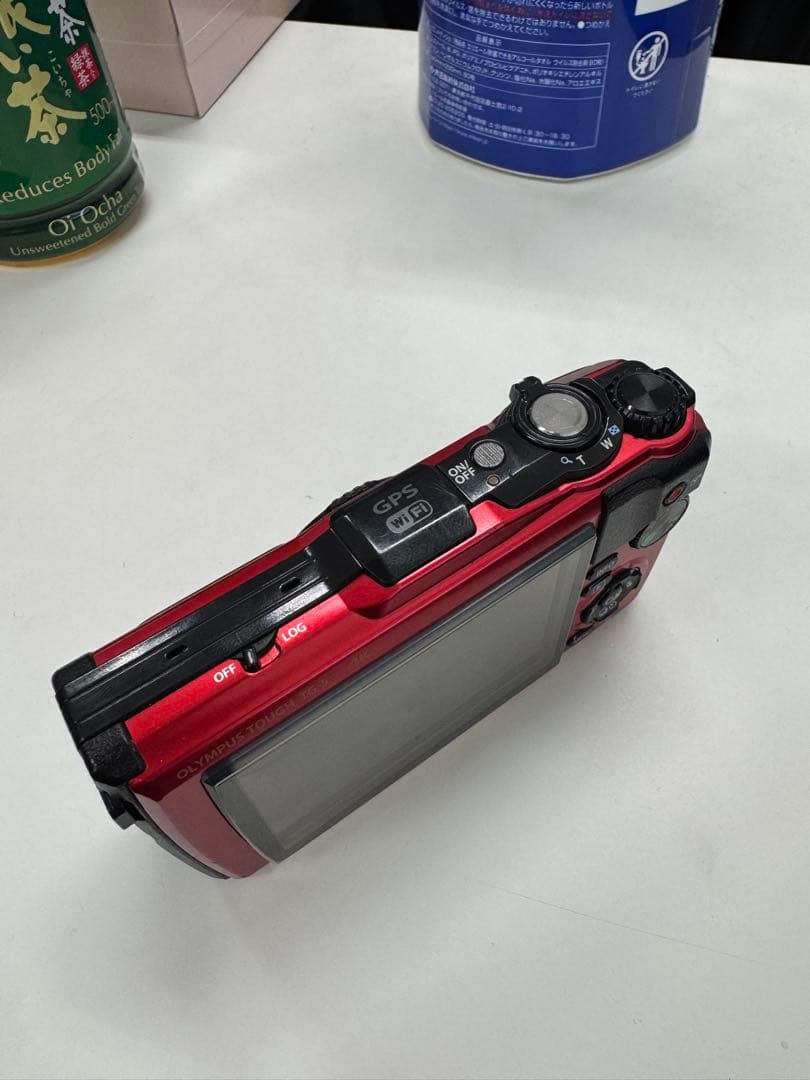 Olympus Tough TG-5 レッド
