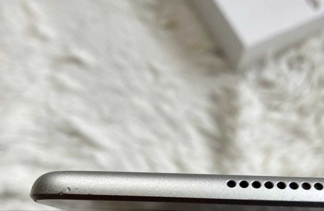 【1台限定価格】iPad Air3 64GB SIMフリー 【即発送】【付属品】