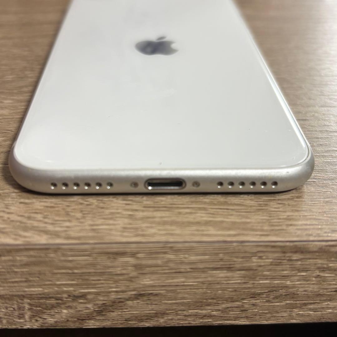 iPhone SE 第2世代 ホワイト ホームボタン故障 ジャンク品