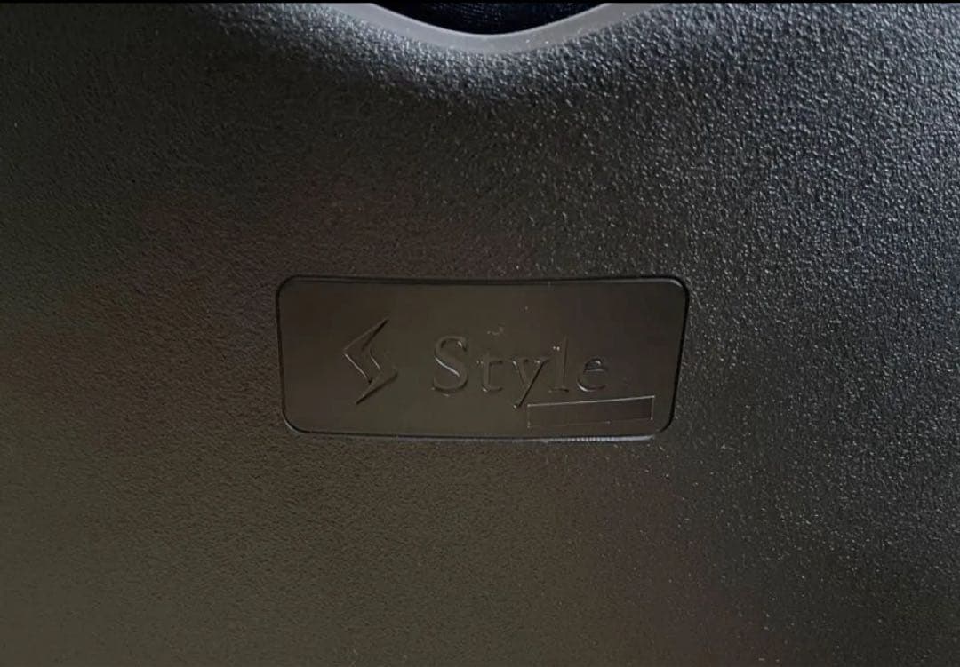 美品！Style PREMIUM ２　骨盤サポートチェア 姿勢矯正