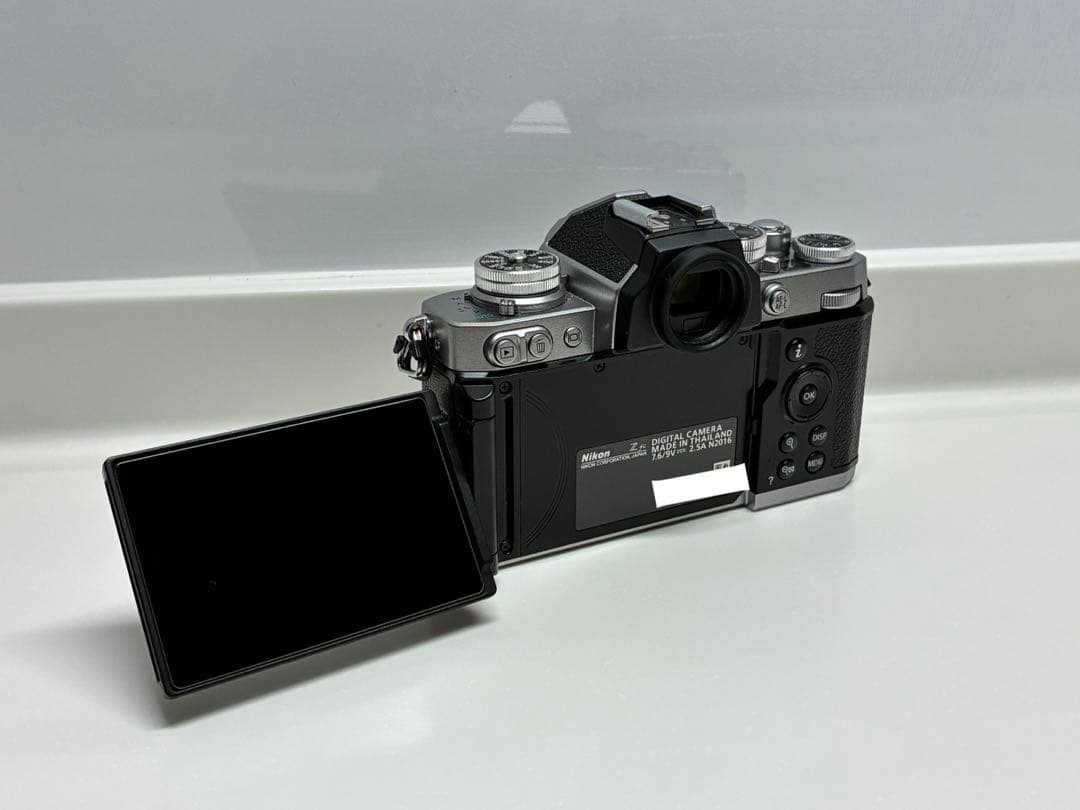 いつおう Nikon Zfc 16-50mm VR レンズキット