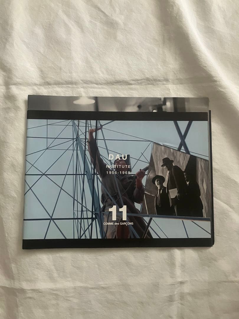 コムデギャルソン.ポスター、カタログ写真集.美品.最終値下げ