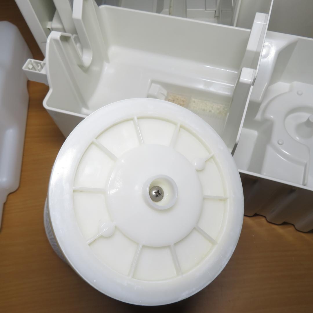 美品　Panasonic　ジアイーノ　次亜塩素酸空間除菌脱臭機　F-MVB11