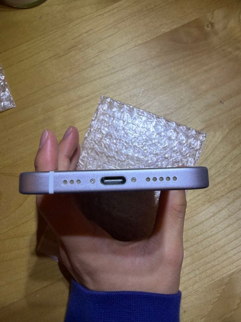 D*n様 iPhone 15 無印 128GB SiMフリー 美品 期間限定値下