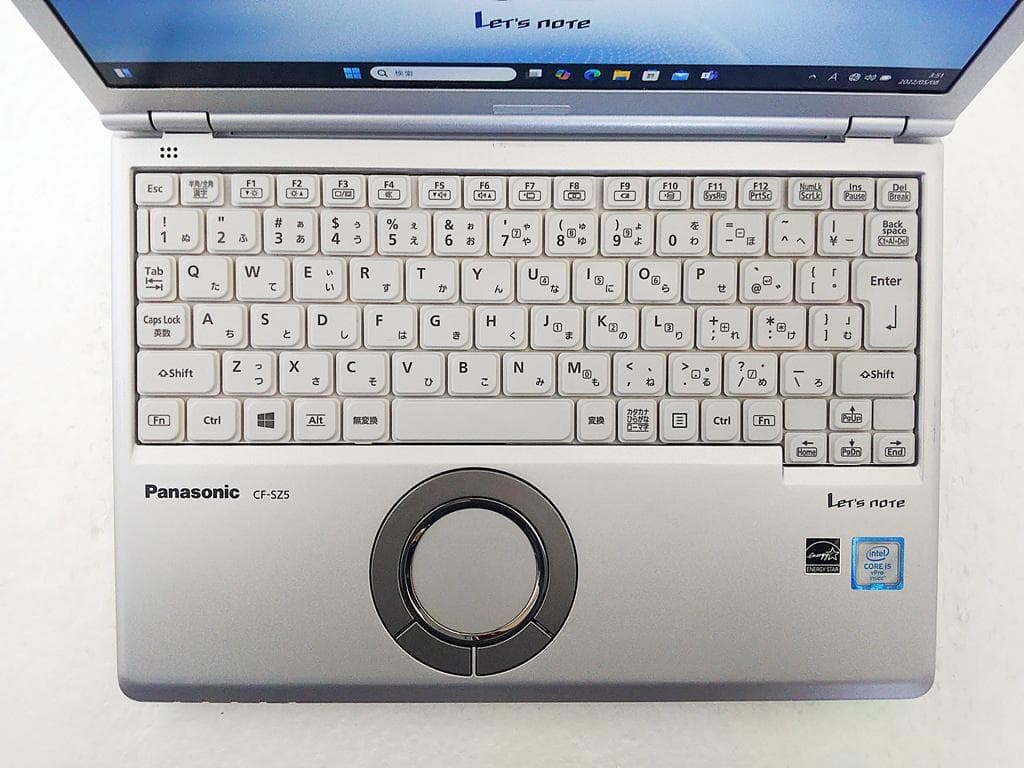 持ち歩きに最適 Panasonic CF-SZ5