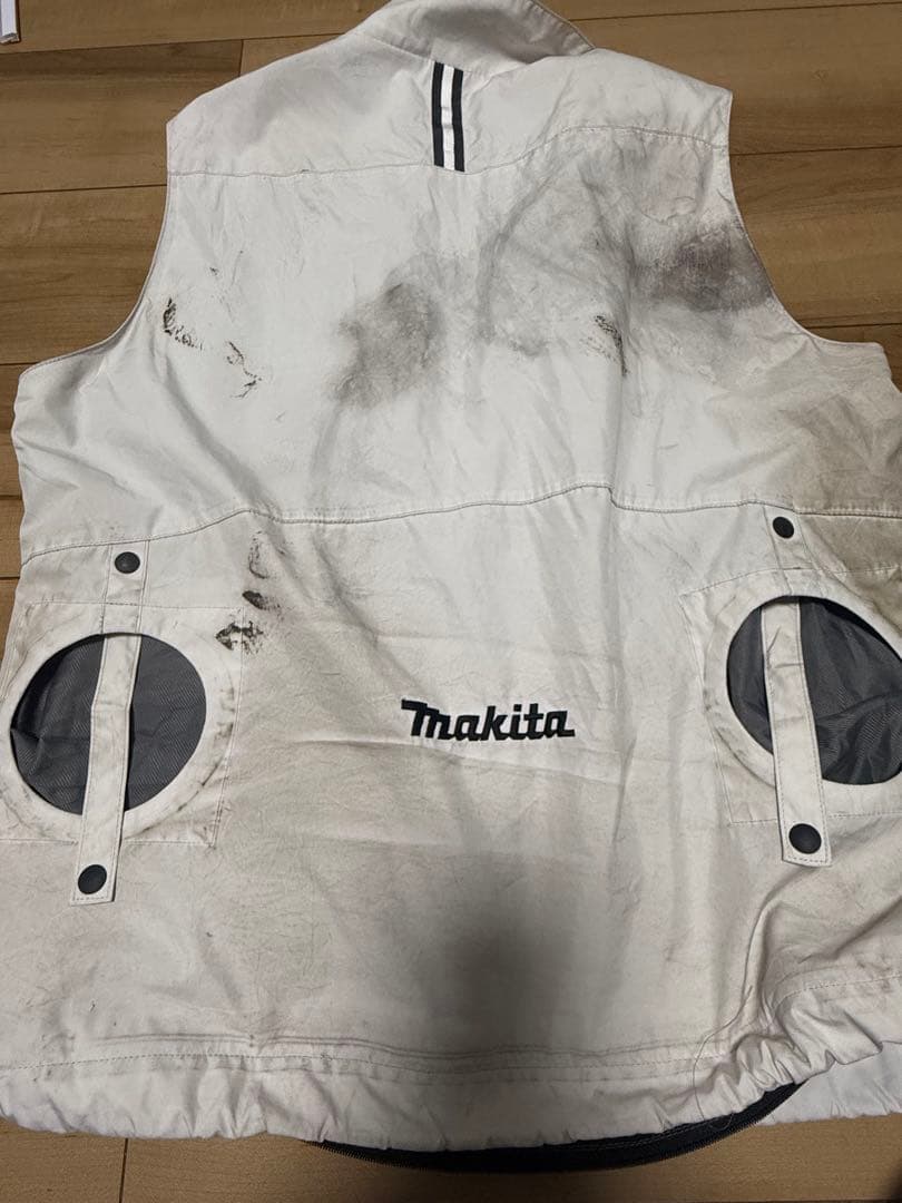 マキタ 空調服ベスト（L）2枚　バッテリー・ファン・マキタバッテリー用ホルダー