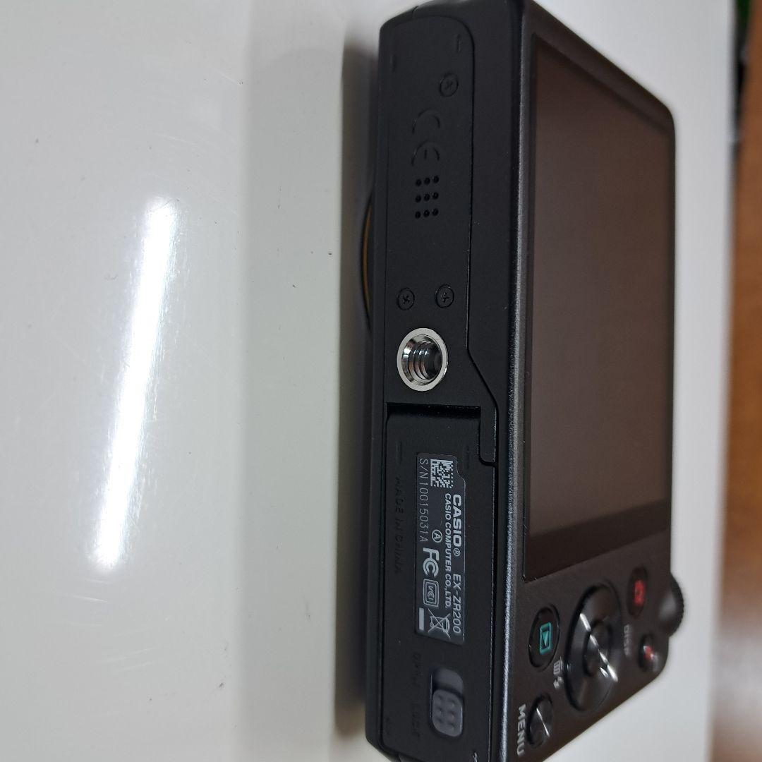 CASIO EXILIM EX-ZR200 デジタルカメラ　動作確認済　付属品揃
