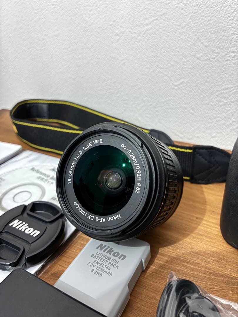 Nikon D5300 一眼レフ　カメラ　箱・付属品あり
