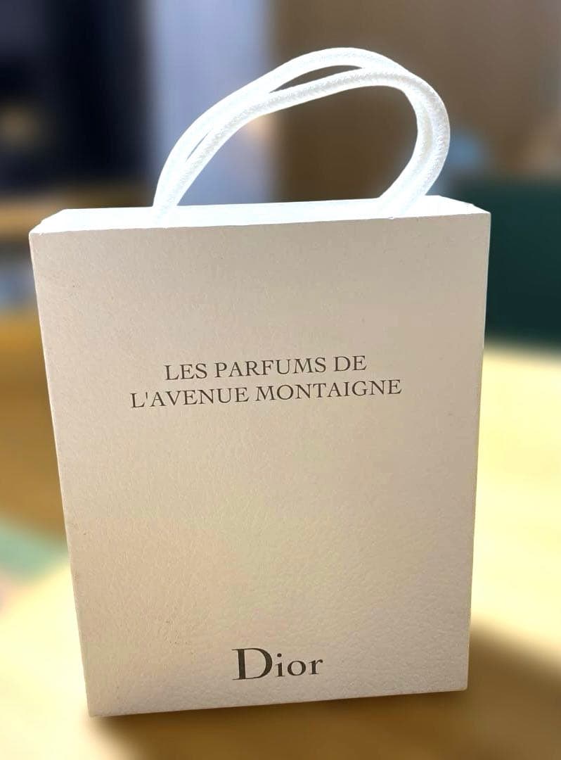 新品 diorミニ香水ボトルセット美品！