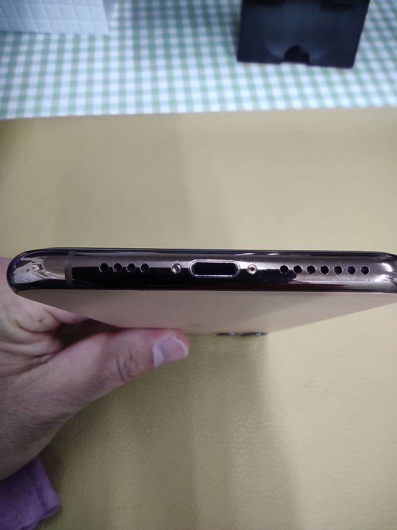 Apple iPhone 11 ProMaxゴールド 256GB 美品