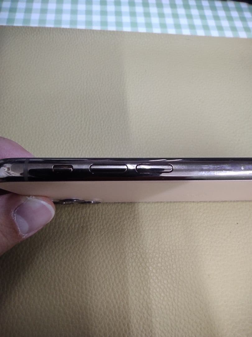 Apple iPhone 11 ProMaxゴールド 256GB 美品