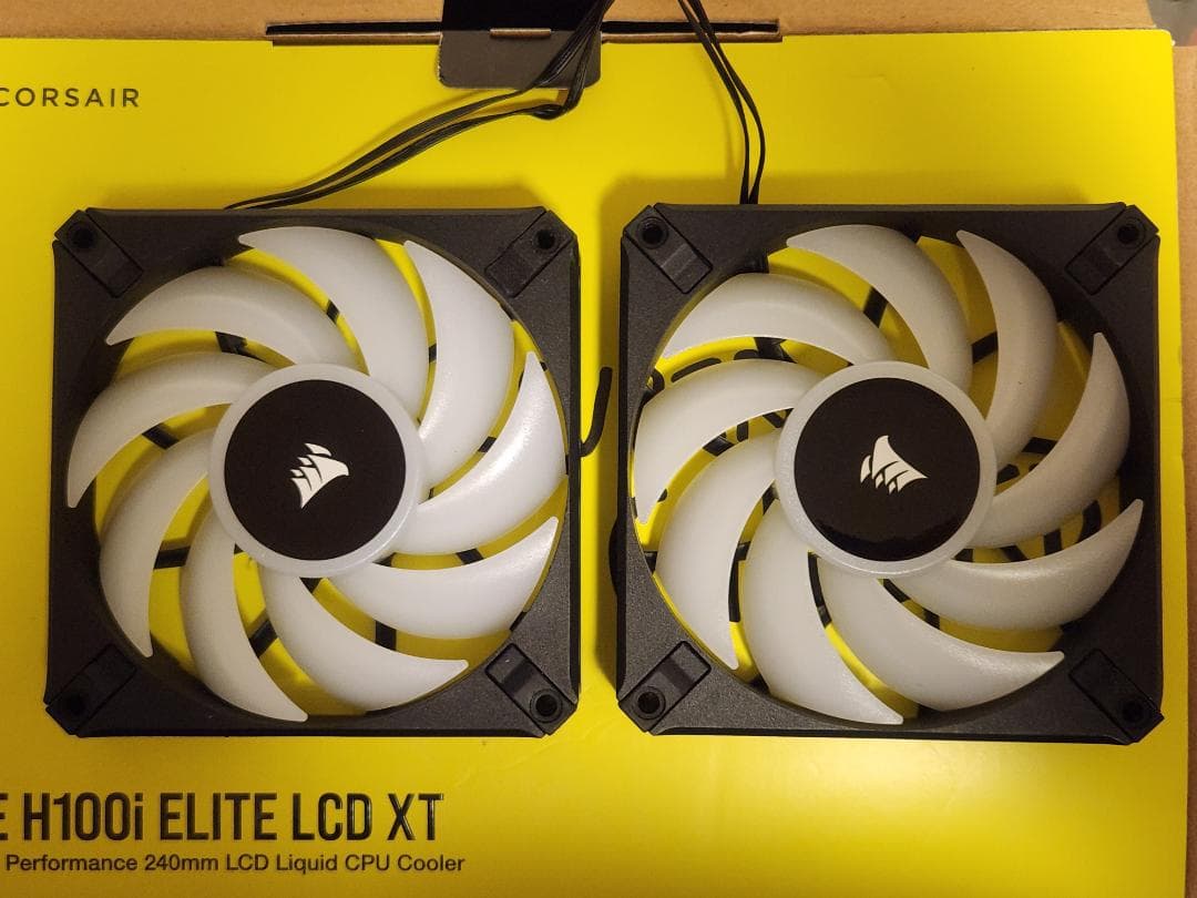 CORSAIR H100i ELITE LCD XT 240 水冷CPUクーラー